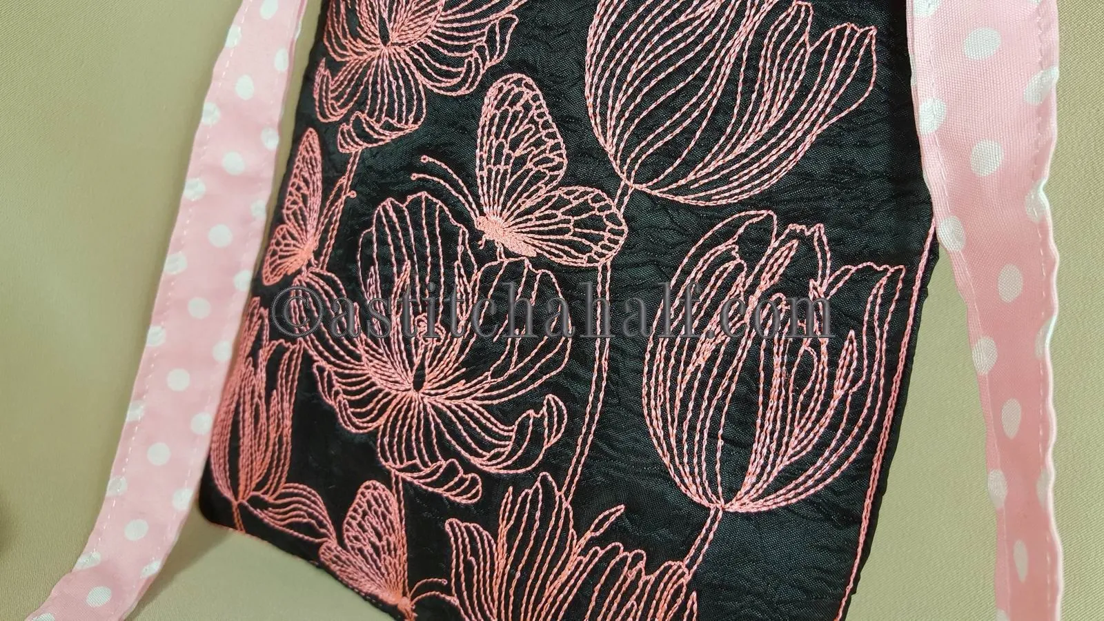 Chalk Board Tender Tulips Cross Body Bag