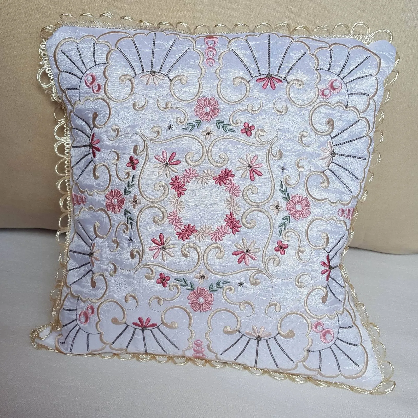 Champagne Joy Pillow Quilt Combo