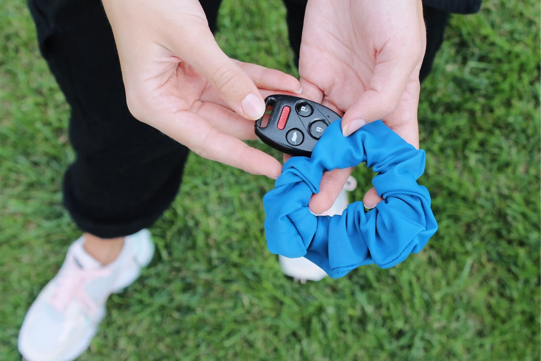 Everyday Blue Pocket  Key Chain Scrunchie No Bow