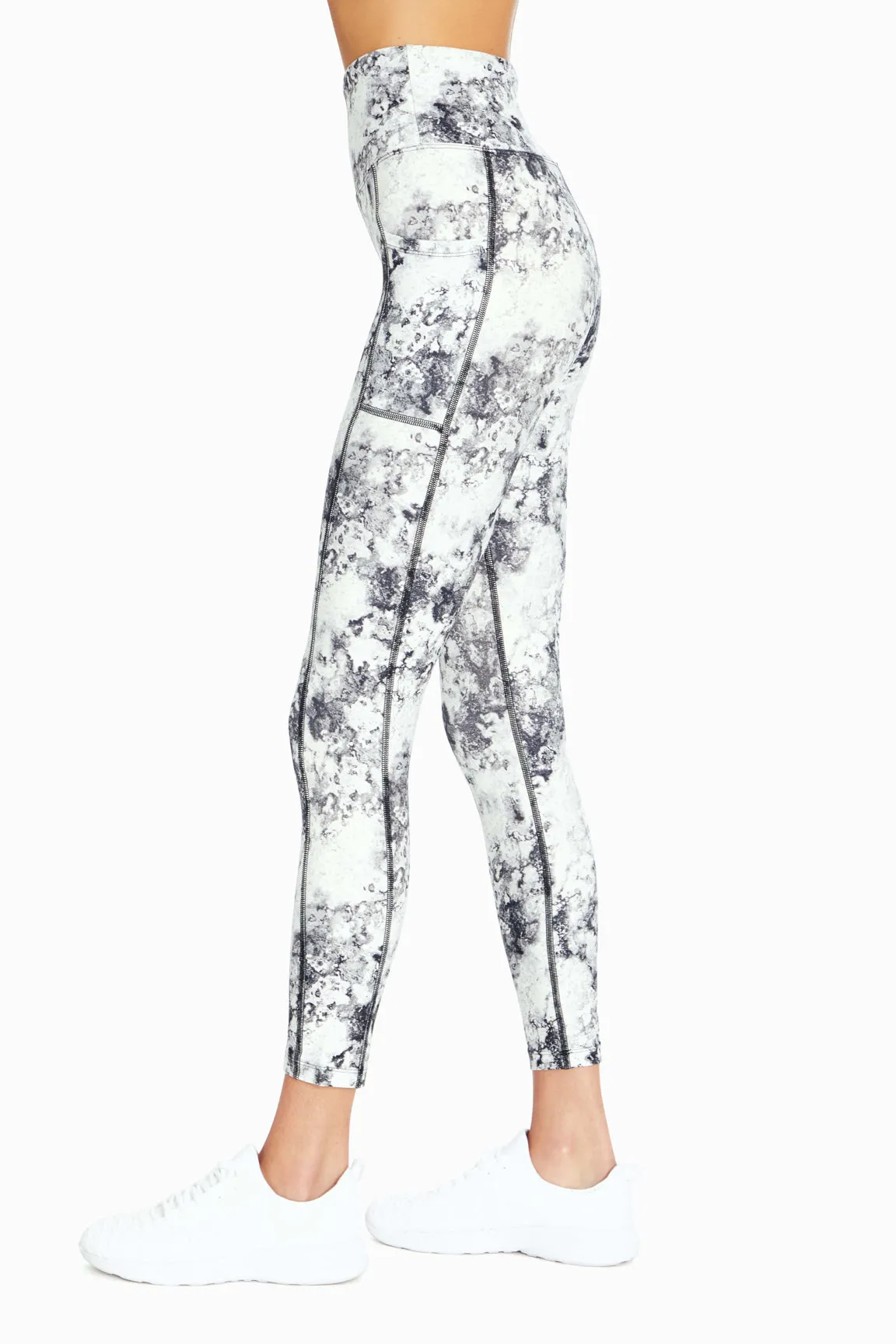 High Rise Side Pocket Ankle Legging