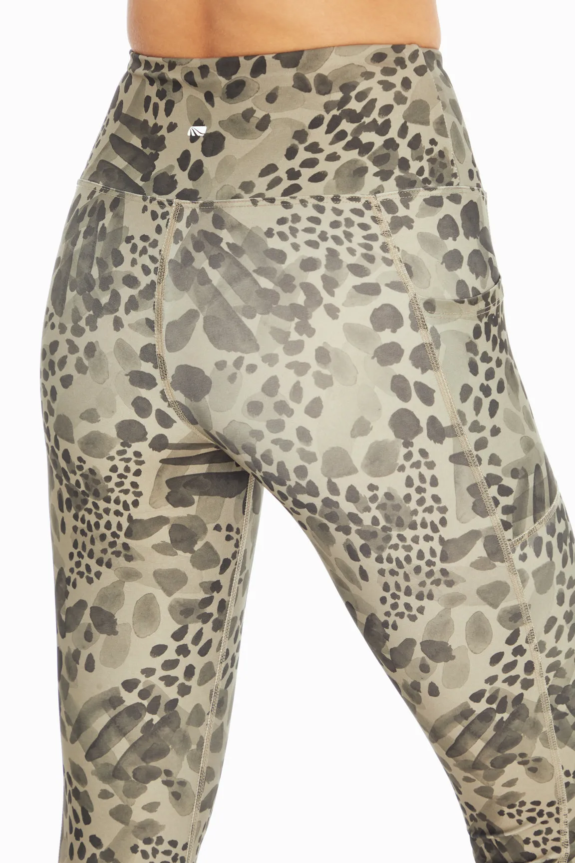 High Rise Side Pocket Ankle Legging