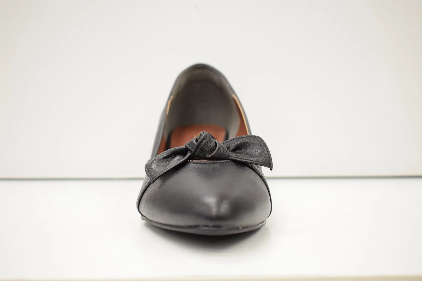 Peerage Bella LP8163
